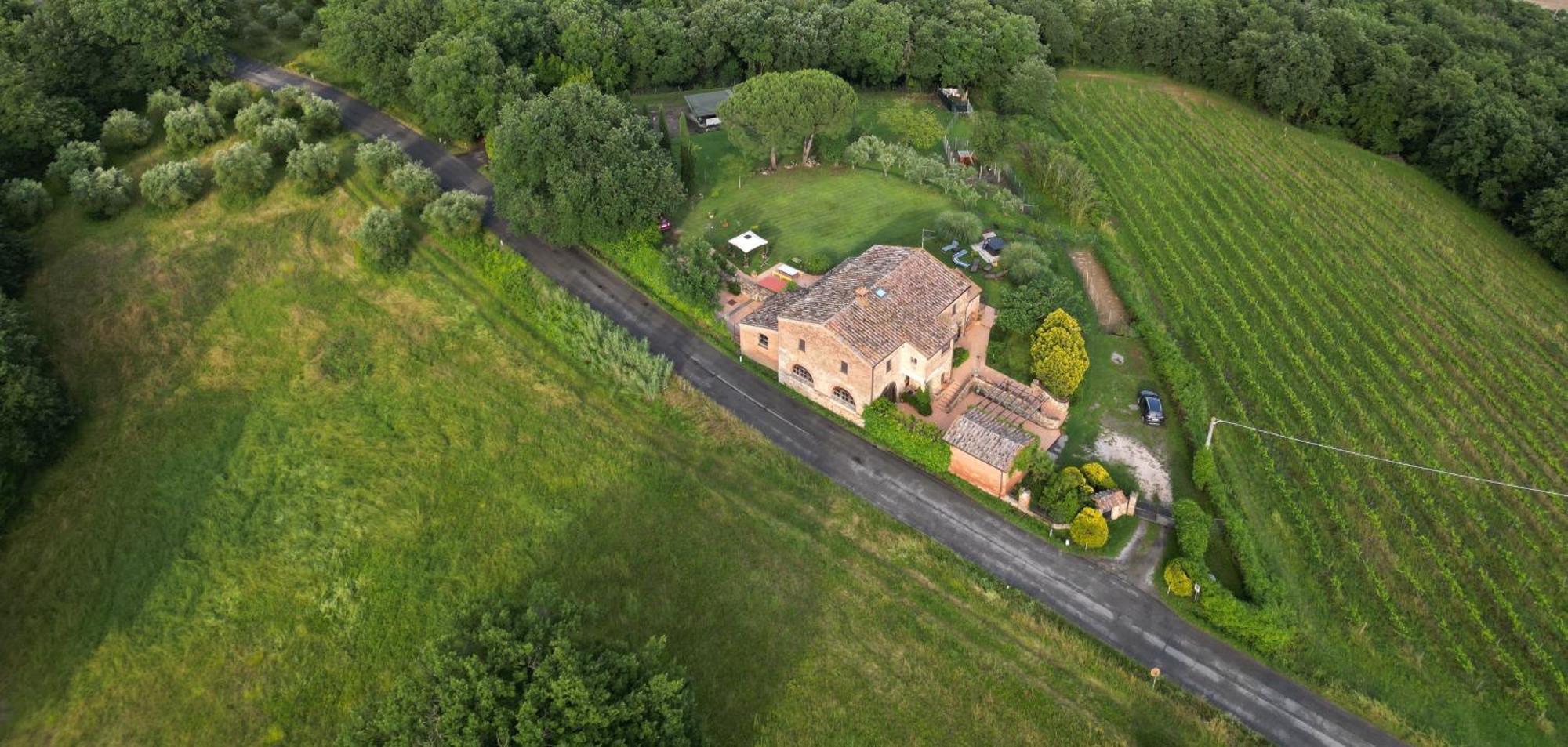 Il Casale Di Sandra Чиуси Экстерьер фото