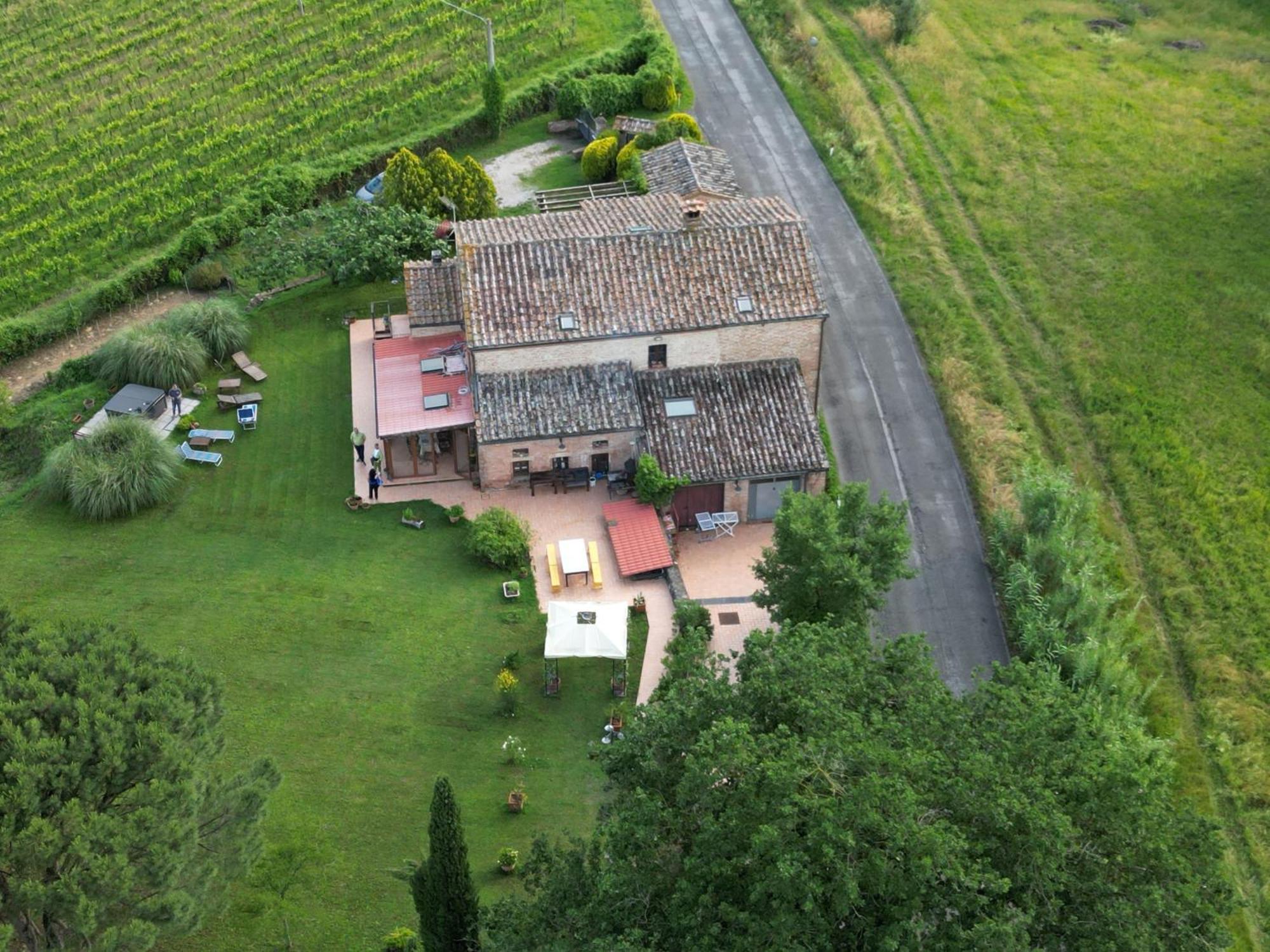 Il Casale Di Sandra Чиуси Экстерьер фото